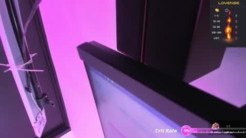 Snapshot of miaalove_ chatting on December 3, 12:58 pm MIA LOVE online show from December 3, 12:58 pm