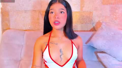 MiaaSummeer online show from July 19, 1:04 pm