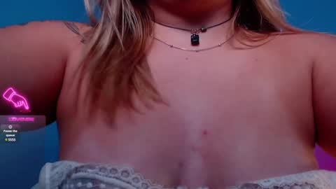 Andrea online show from December 8, 2:30 pm