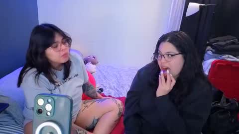 Mia online show from February 11, 3:33 am