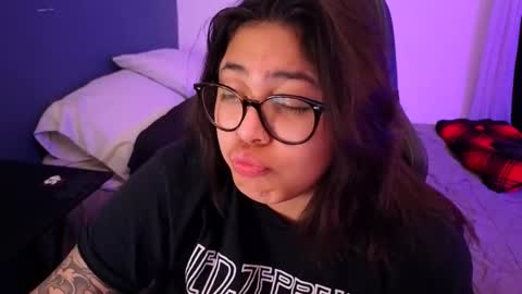 Mia online show from February 25, 3:27 am