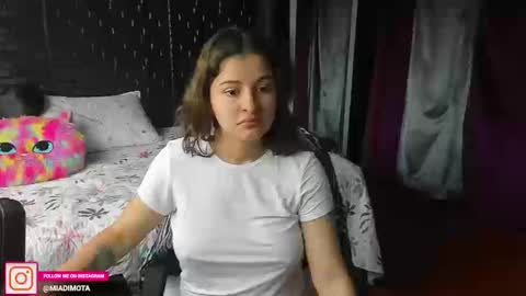 Mia online show from March 14, 4:34 pm