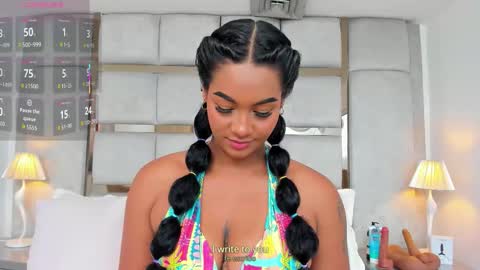 Snapshot of miaebony_ chatting on November 23, 8:41 pm Call me Mia online show from November 23, 8:41 pm