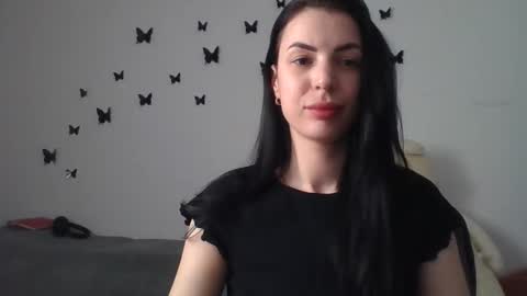 Snapshot of miaflame78 chatting on May 19, 9:32 pm Mia online show from May 19, 9:32 pm