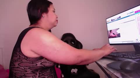 mia online show from February 18, 1:45 am