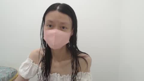 Snapshot of miahchan68 chatting on October 5, 1:53 pm miahchan68 online show from October 5, 1:53 pm
