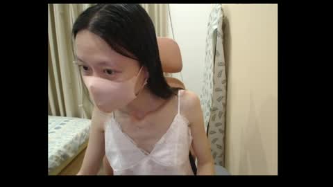 miahchan68 online show from May 25, 3:40 pm