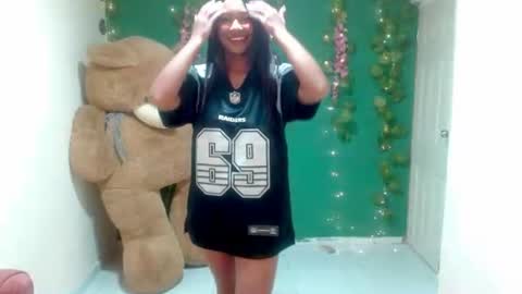 Snapshot of miaisabella905137 chatting on July 15, 2:55 pm miaisabella905137 online show from July 15, 2:55 pm