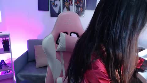 Snapshot of miajewell chatting on February 26, 11:42 am Mia Emily online show from February 26, 11:42 am