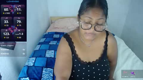 miajoseph_ online show from March 19, 3:43 am