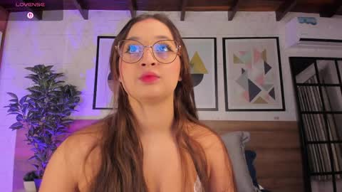 Mia  online show from March 30, 3:29 am