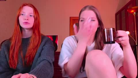 Snapshot of miakeler chatting on January 25, 2:15 am milanaaaa online show from January 25, 2:15 am