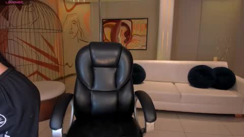 Call me Mia  online show from January 7, 7:16 pm