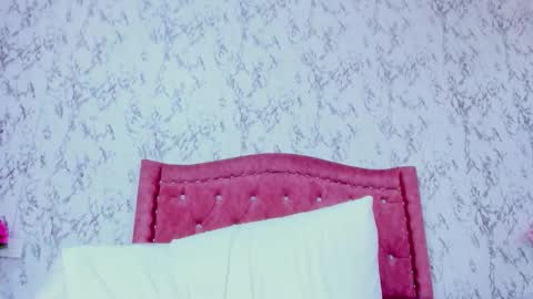 Snapshot of miamalkovaa_ chatting on December 13, 7:53 pm Mia Malkova online show from December 13, 7:53 pm