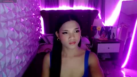 miamalkovax online show from May 17, 6:11 am