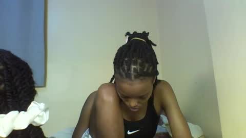 Muffin online show from November 21, 1:04 am