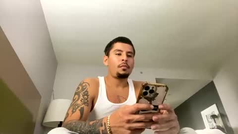 Snapshot of miamiclos1 chatting on January 9, 11:34 pm miamiclos1 online show from January 9, 11:34 pm