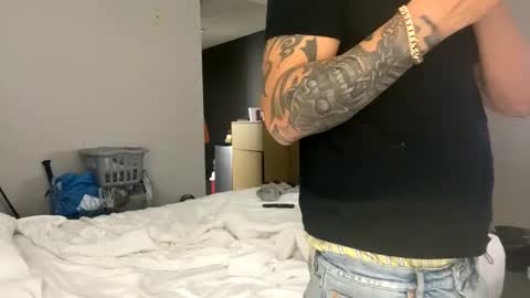 Snapshot of miamiclos1 chatting on January 12, 3:49 am miamiclos1 online show from January 12, 3:49 am