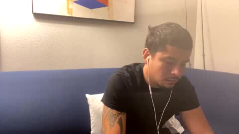 Snapshot of miamiclos1 chatting on January 30, 2:36 pm miamiclos1 online show from January 30, 2:36 pm