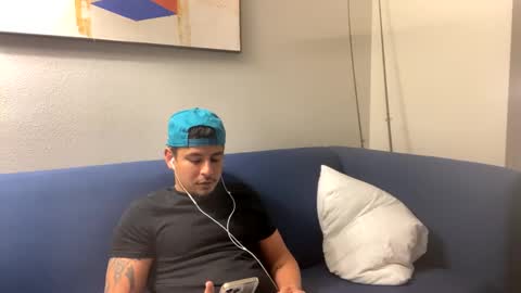 Snapshot of miamiclos1 chatting on January 31, 12:06 am miamiclos1 online show from January 31, 12:06 am