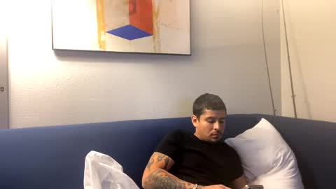 Snapshot of miamiclos1 chatting on January 31, 3:20 am miamiclos1 online show from January 31, 3:20 am