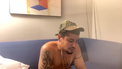 Snapshot of miamiclos1 chatting on February 3, 11:20 am miamiclos1 online show from February 3, 11:20 am