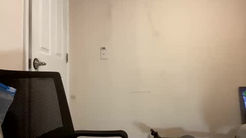 Snapshot of miamiclos1 chatting on September 13, 2:22 am miamiclos1 online show from September 13, 2:22 am