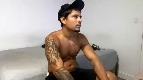 Snapshot of miamiclos1 chatting on September 25, 2:59 am miamiclos1 online show from September 25, 2:59 am