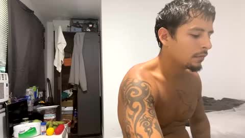 Snapshot of miamiclos1 chatting on September 25, 7:39 pm miamiclos1 online show from September 25, 7:39 pm