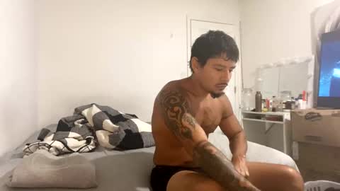 Snapshot of miamiclos1 chatting on October 30, 2:07 pm miamiclos1 online show from October 30, 2:07 pm