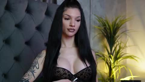 Snapshot of miamicoffee chatting on October 30, 5:57 pm Miami online show from October 30, 5:57 pm