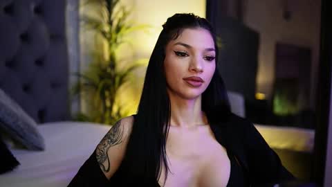 Snapshot of miamicoffee chatting on November 22, 6:29 pm Miami online show from November 22, 6:29 pm