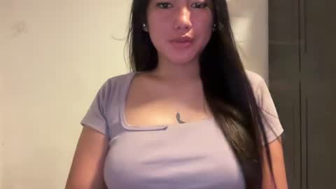 Snapshot of miamore_avida chatting on July 19, 12:47 am miamore_avida online show from July 19, 12:47 am