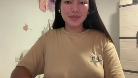 Snapshot of miamore_avida chatting on August 3, 12:42 am miamore_avida online show from August 3, 12:42 am