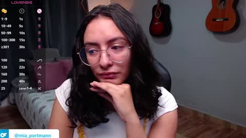 MIAPORTMANN online show from January 4, 9:10 am