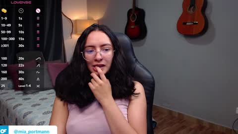 MIAPORTMANN online show from January 23, 9:39 am