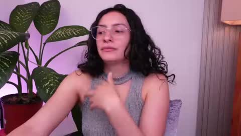 Snapshot of miaportman chatting on June 14, 3:25 pm MIAPORTMANN online show from June 14, 3:25 pm