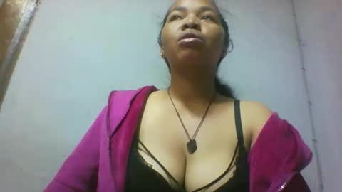 miarii online show from May 20, 4:29 am