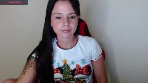 miarobinn_ online show from October 4, 10:57 am
