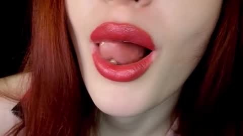 Mia online show from February 4, 4:51 am