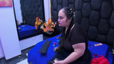 Snapshot of miarous69 chatting on January 14, 12:44 pm MiaRouse online show from January 14, 12:44 pm