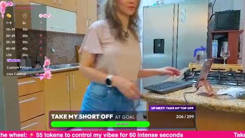 miasiren online show from May 28, 9:12 pm