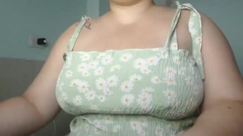 Snapshot of miasp chatting on January 4, 7:23 pm MiaSP online show from January 4, 7:23 pm