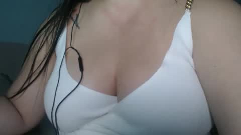 Snapshot of miasp chatting on February 4, 7:22 pm MiaSP online show from February 4, 7:22 pm