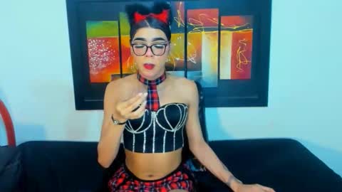 Snapshot of miastephensz chatting on May 16, 4:20 am miastephensz online show from May 16, 4:20 am