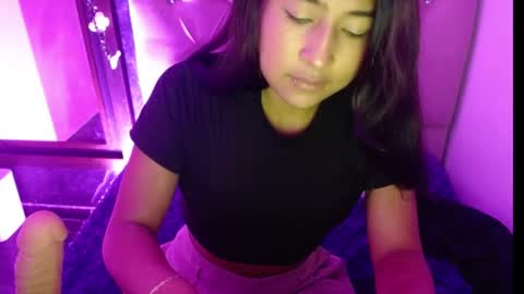 miathonsom online show from April 20, 9:05 pm