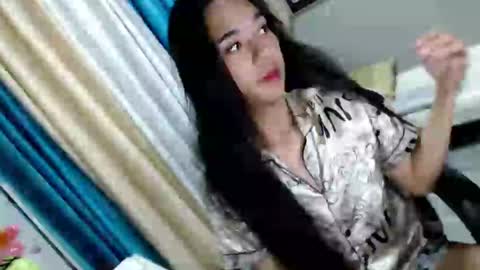 Mia online show from January 13, 7:21 pm