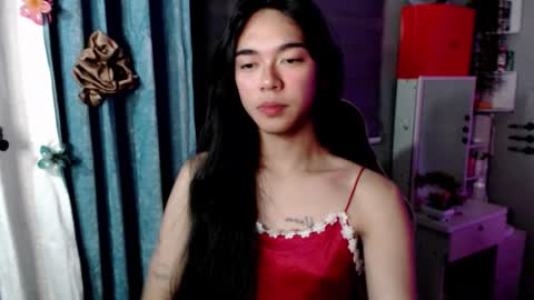 Mia online show from March 6, 8:38 pm