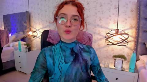 Snapshot of miawinx chatting on February 14, 4:37 am Mia winx online show from February 14, 4:37 am