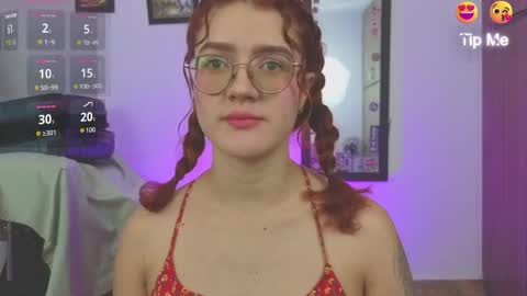 Snapshot of miawinxxx848 chatting on May 20, 3:51 pm Mia Winx online show from May 20, 3:51 pm